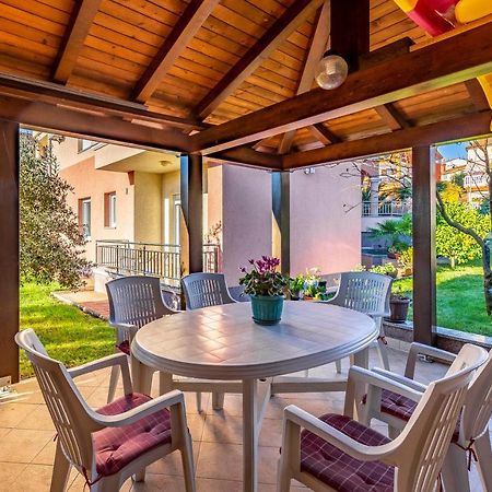 Istriensonne - Apartments Veruda Mit Grillterrasse Pula Exterior foto
