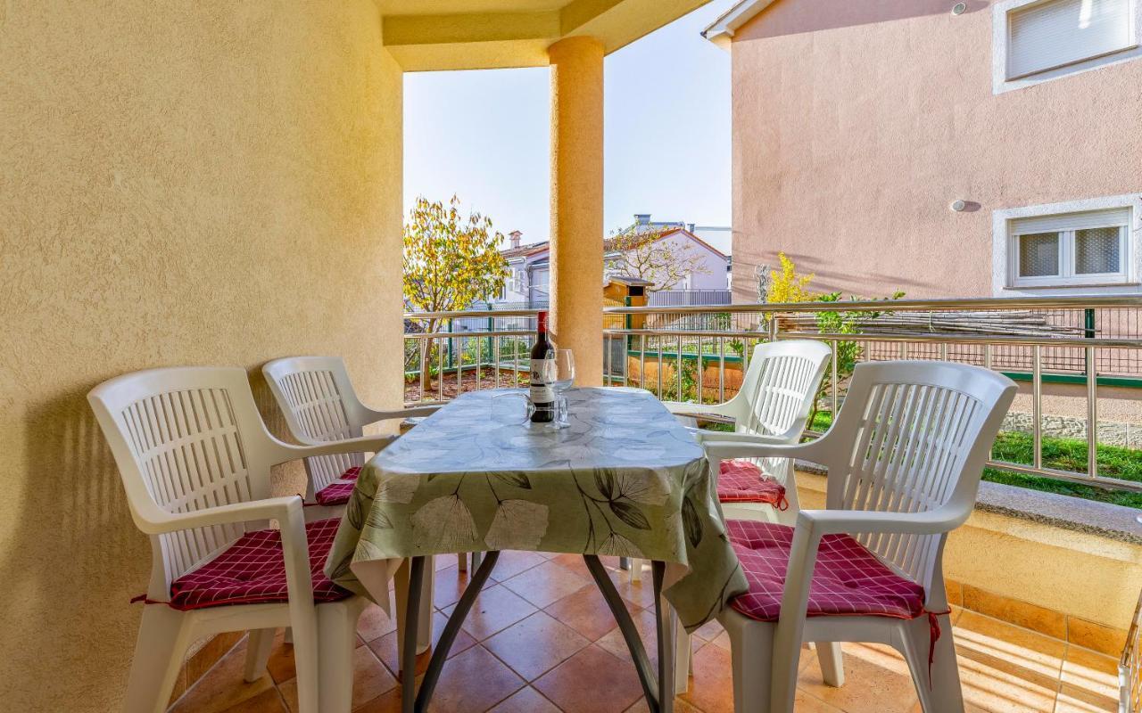 Istriensonne - Apartments Veruda Mit Grillterrasse Pula Exterior foto